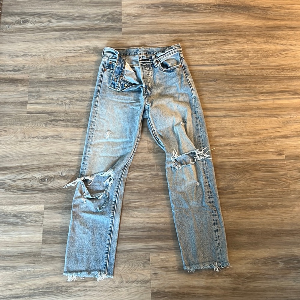 Blue ripped Levi’s